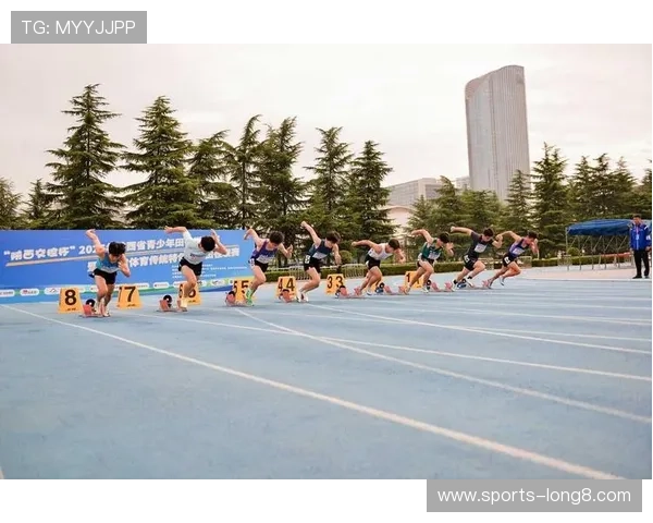 十搏体育：推动青少年体育教育普及与体育文化传承的先锋力量